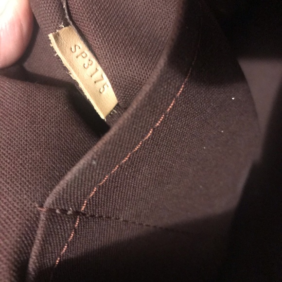 Louis Vuitton bags - Picture 8 of 12